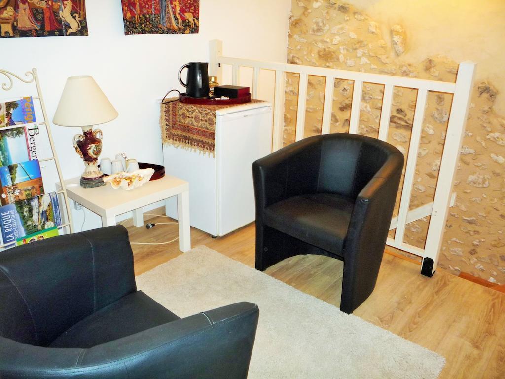 Bed and Breakfast Chez Edell Monpazier Zimmer foto